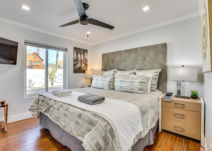 Luxury W/ Private Pool & Gas Grill Scottsdale